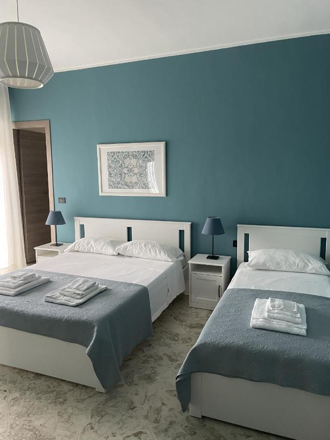 Interno2 Bari Centrale Hotel Екстериор снимка