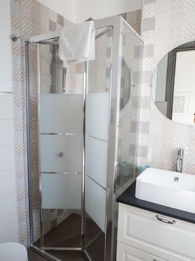 Interno2 Bari Centrale Hotel Екстериор снимка